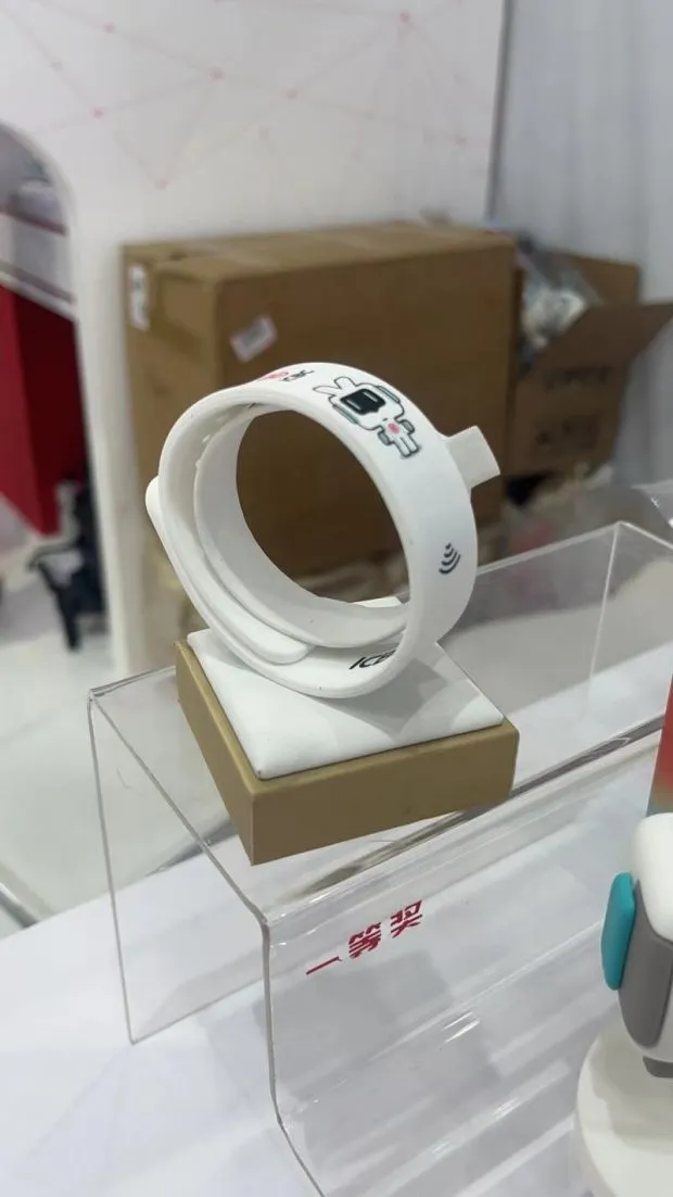 钱包买透明的好不好_tp钱包怎么买_钱包买特价甩货的对财运好吗